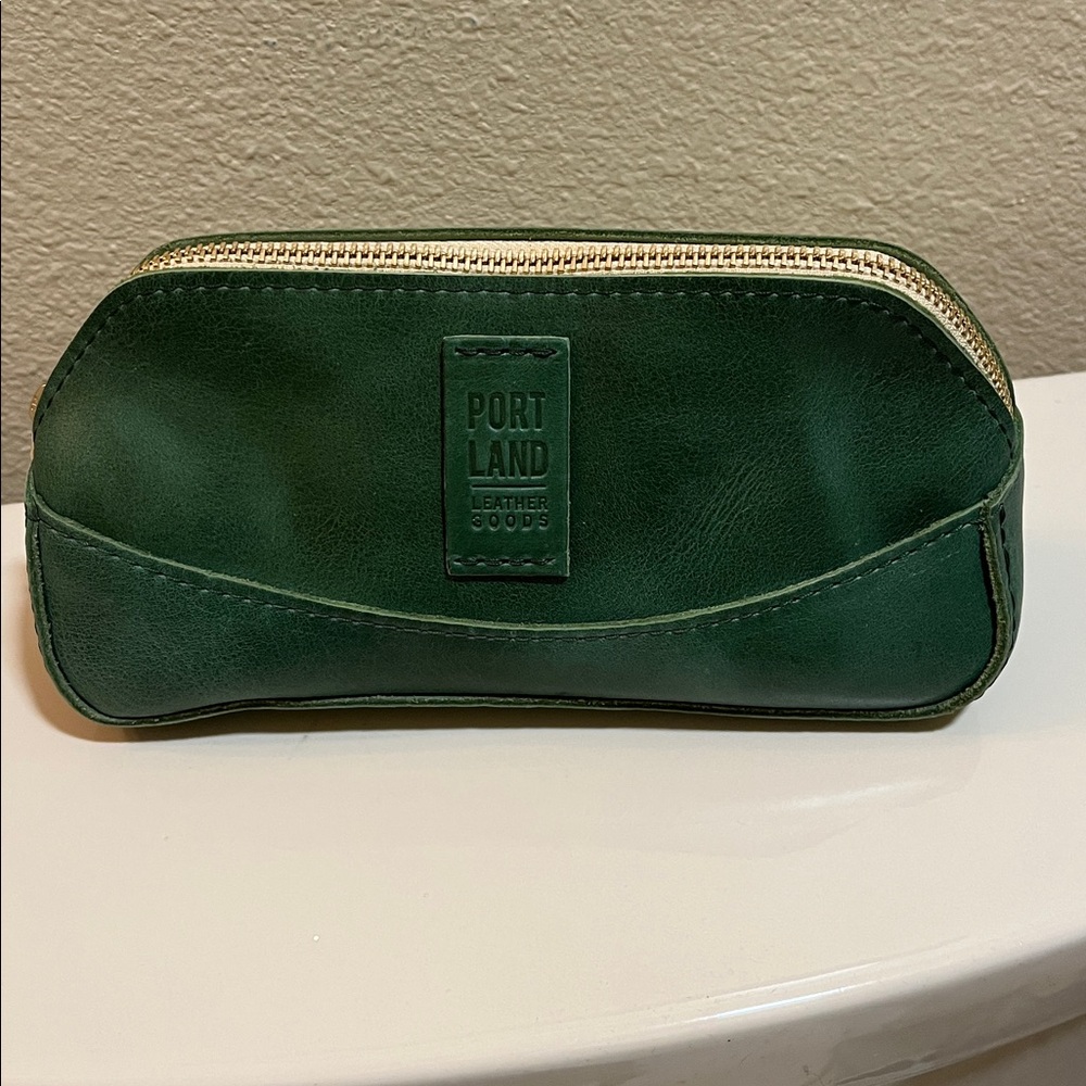 Portland Leather Emerald Green Zip Pouch